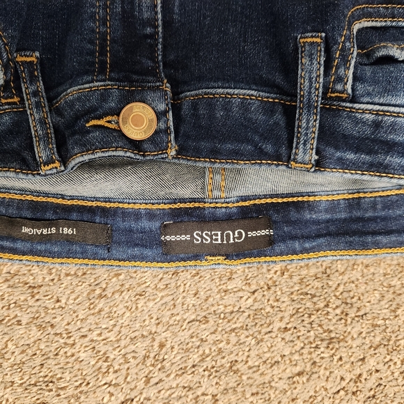 Guess Jeans - Picture 9 of 9